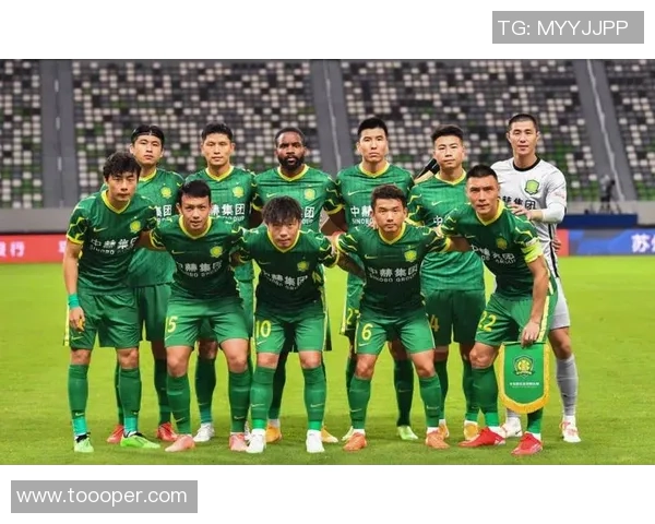 明日之战足球明星阵容揭晓引发球迷热议与期待